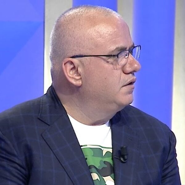 Skandali seksual i Safet Gjicit, gazetari Artan Hoxha jep detajet e fundit: Videoja u bë nga …