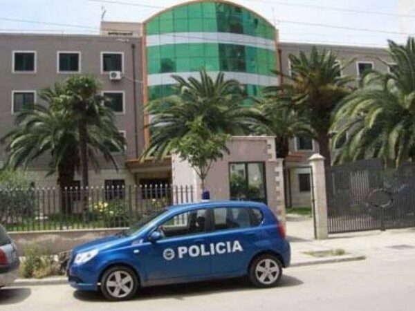 Plagoset me mjet prerës 36-vjeçari, pranga autorit 41-vjeçar