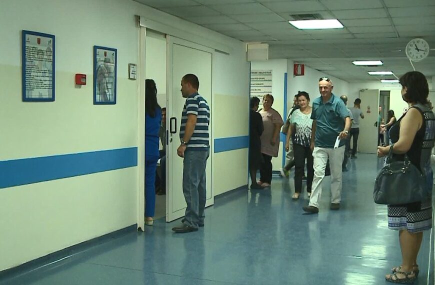 Kush i mban të prishura në QSUT aparatet që mund t’u shpëtojnë jetën falas shqiptarëve?!