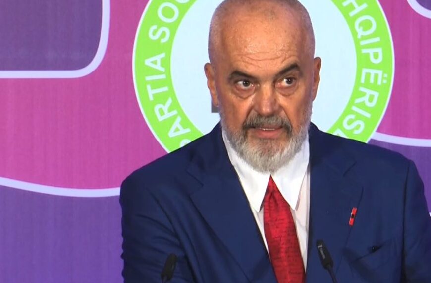 Rama: ‘Deri dje turizmi në Shqipëri ishte bukë, sufllaqe, shalqi me djathë dhe artoporlantë si në dasëm’