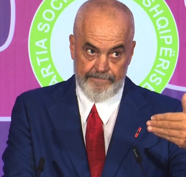 Emrat/ Rama zyrtarizon ministrat e rinj