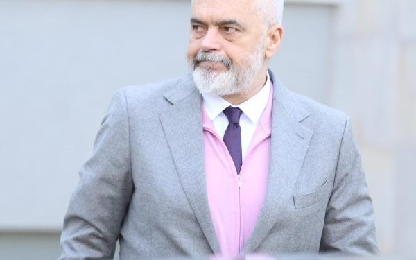 Rama tregon çfarë do të bëjë pasi të largohet nga politika