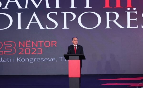 Samiti i Diasporës, Begaj: Shqiptarët jashtë vendit të kenë të drejtën e votës pa pasur nevojë të vijnë në Shqipëri