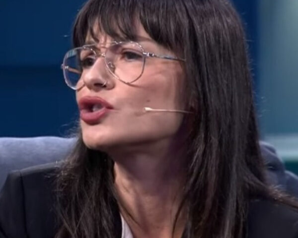 Zhaklin Lekatari: Gjermanët e kanë kulturë, rrinë lakuriq në shtëpi para fëmijëve të tyre