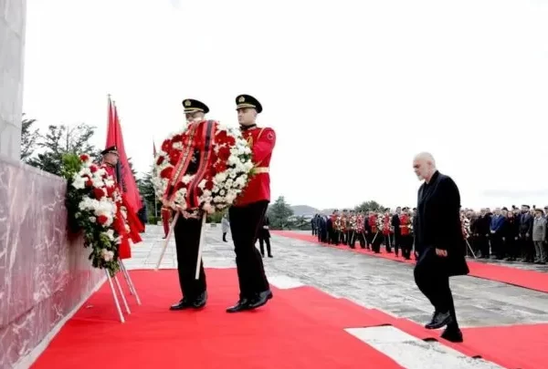 Kryeministri Rama uron festën e Ditës së Çlirimit: Paçi një ditë të paqtë