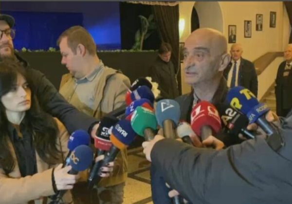 Cekja i Beratit i përlotur: Shqipërisë nuk i vjen më një si Zef Deda