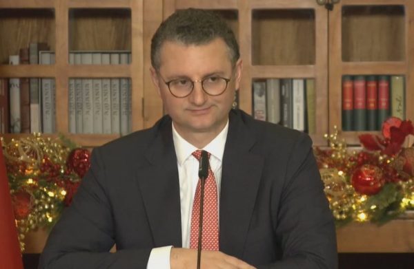 Nga invalidët, policët, tek administrata, kush përfiton nga paketa e solidaritetit