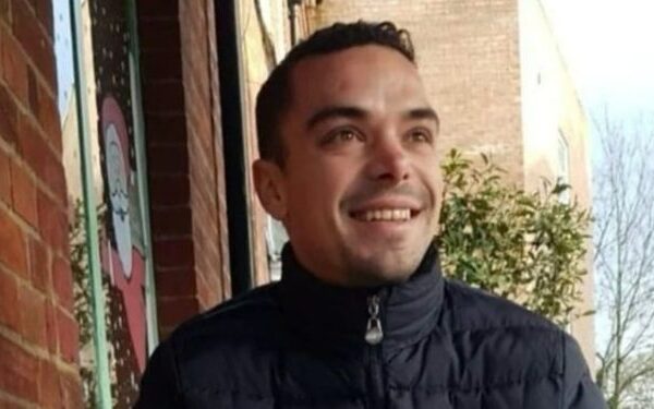 Ky është shqiptari që i dha fund jetës në ‘anijen-kamp’ të azilkërkuesve në Angli