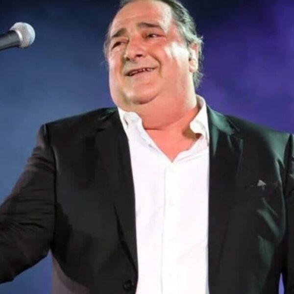 Kjo ishte dëshira e fundit e legjendës së muzikës greke, Vassilis Karras