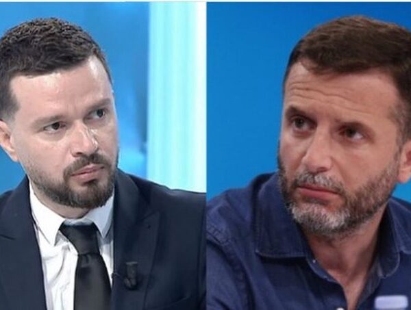 Kritikoi Kongresin e PS-së, Braçe për analistin Arjan Curri: ‘Palaço kokëbosh, idiot shembullor…’